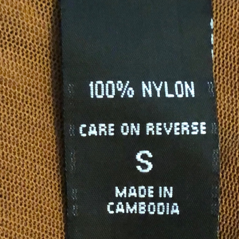 New York & Company shortsleeved blouse size small - Picture 3 of 6
